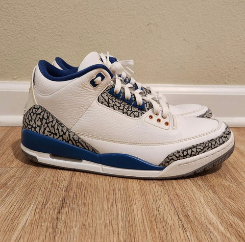 Jordan (blue size 11)